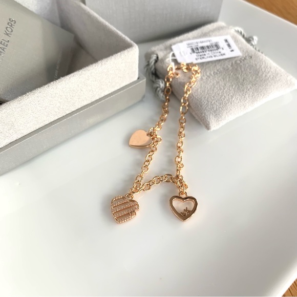 NWT MK luxury collection rosegold heart charm bracelet - Picture 2 of 7